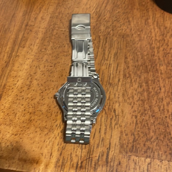 Vintage WENGER Swiss Military water resistant 100M Men’s Watch - Needs Battery - Picture 3 of 12